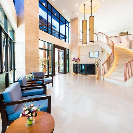 The Lunar Patong Phuket Exterior photo