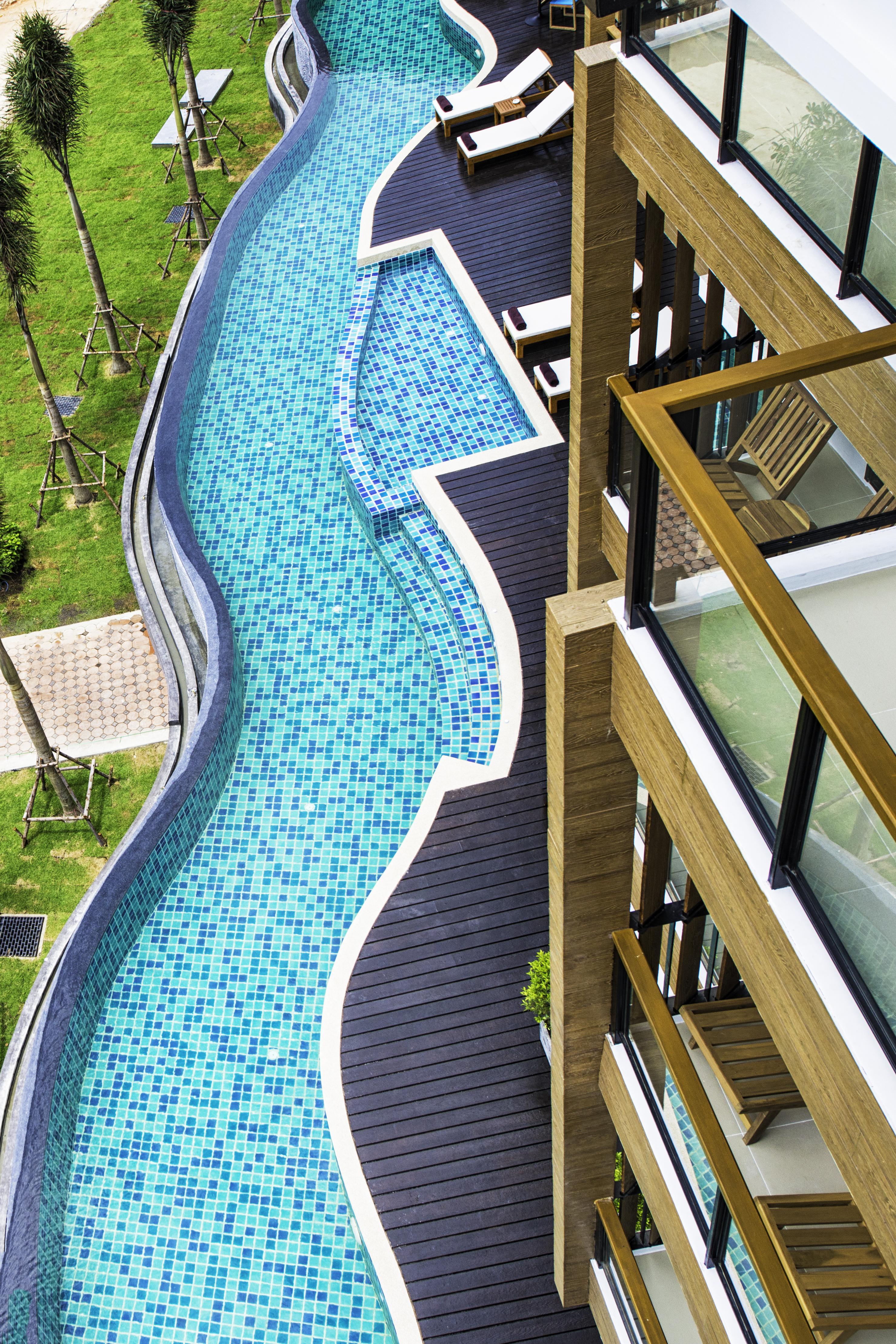 The Lunar Patong Phuket Exterior photo