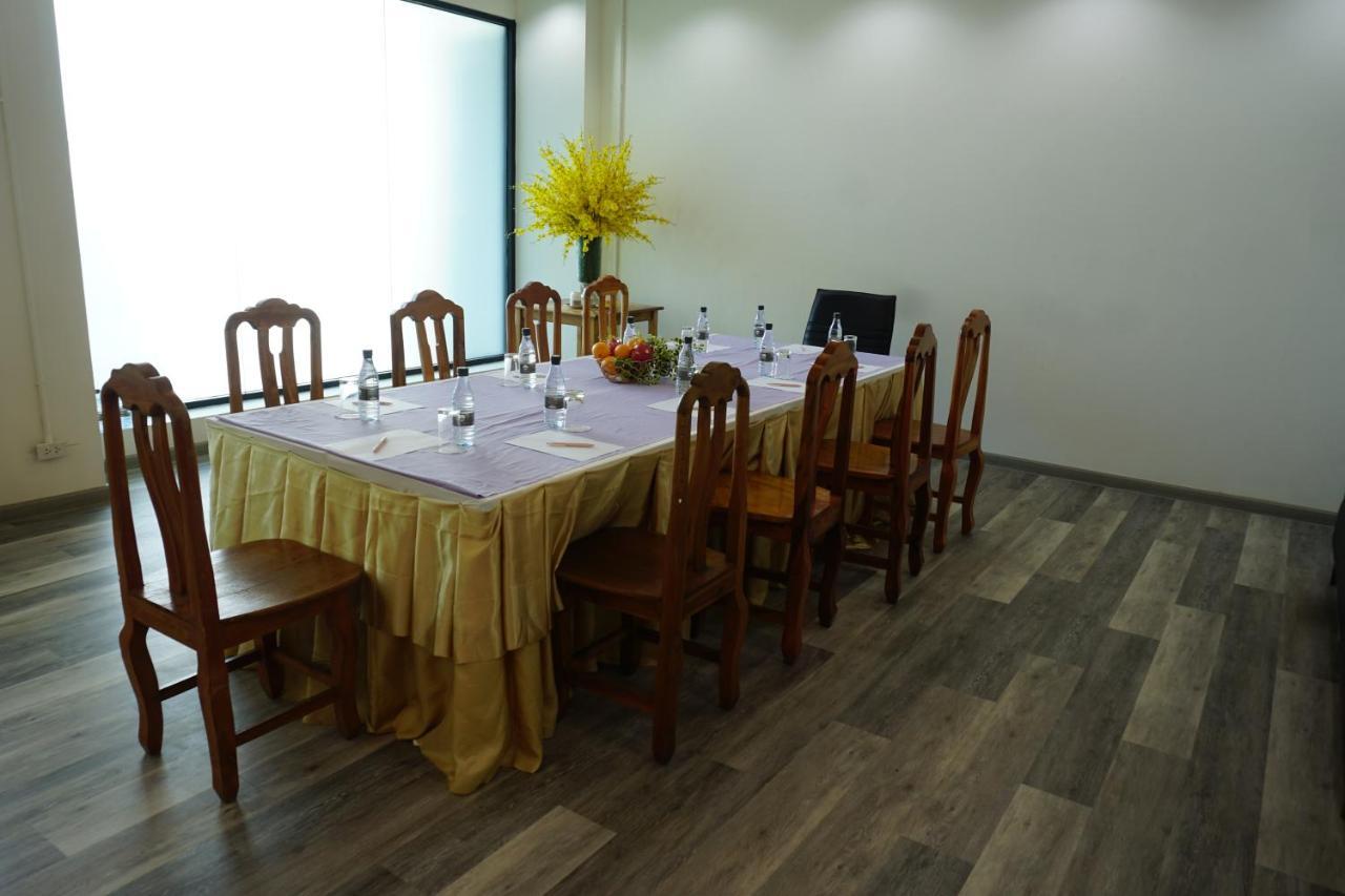 The Lunar Patong Phuket Exterior photo