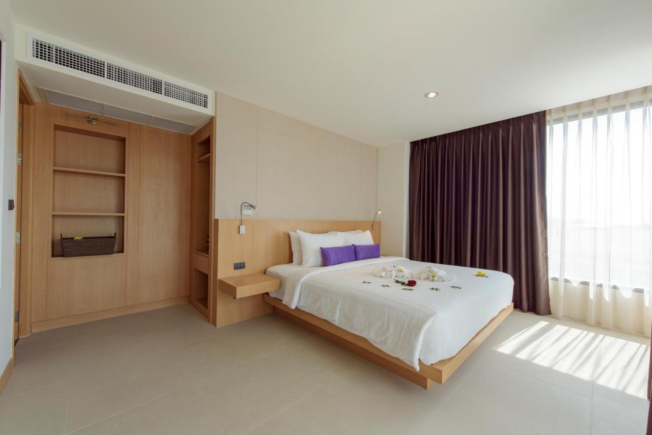 The Lunar Patong Phuket Exterior photo